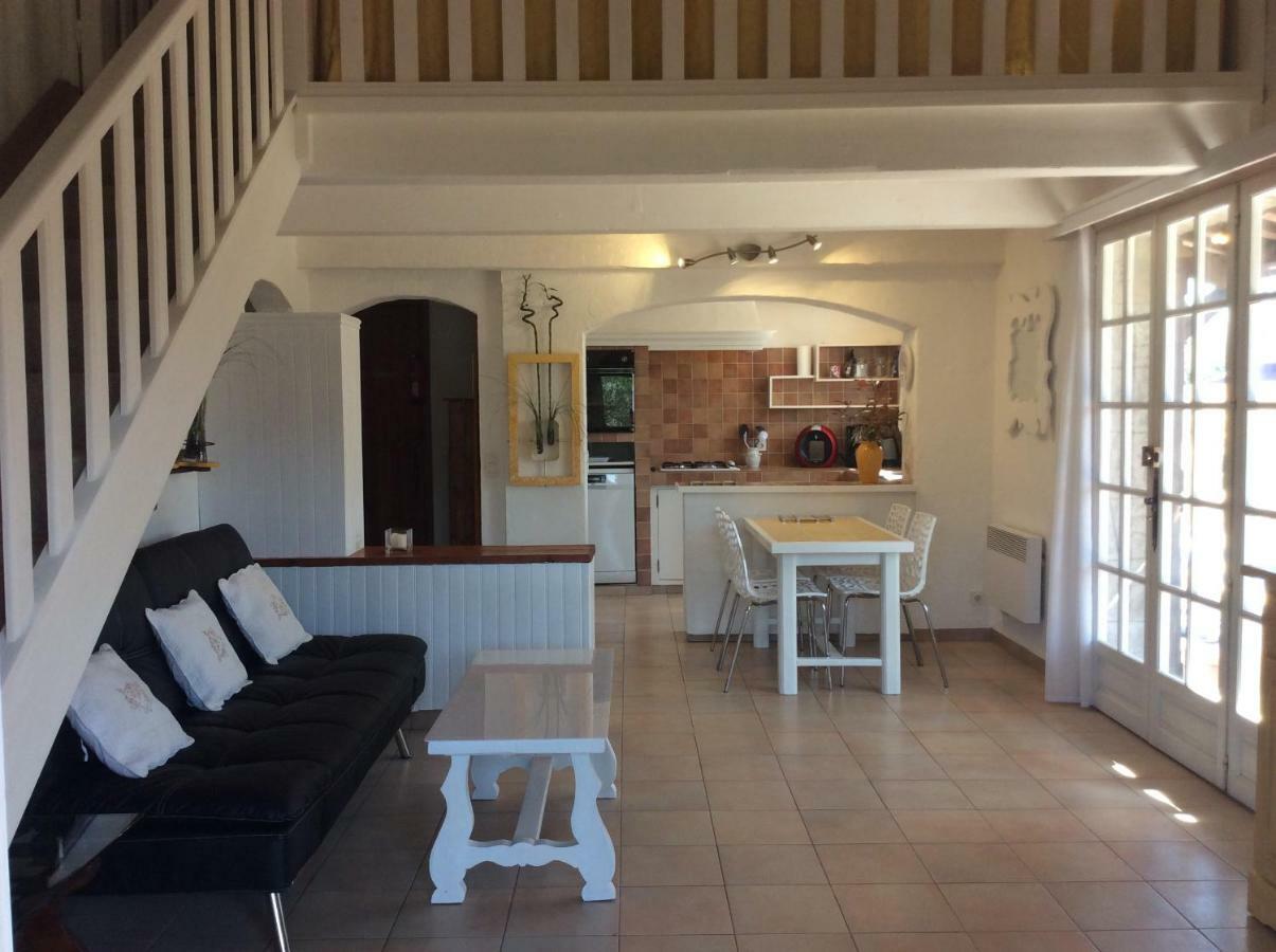 89 Le Grand Pin Apartment Sainte-Maxime Exterior foto