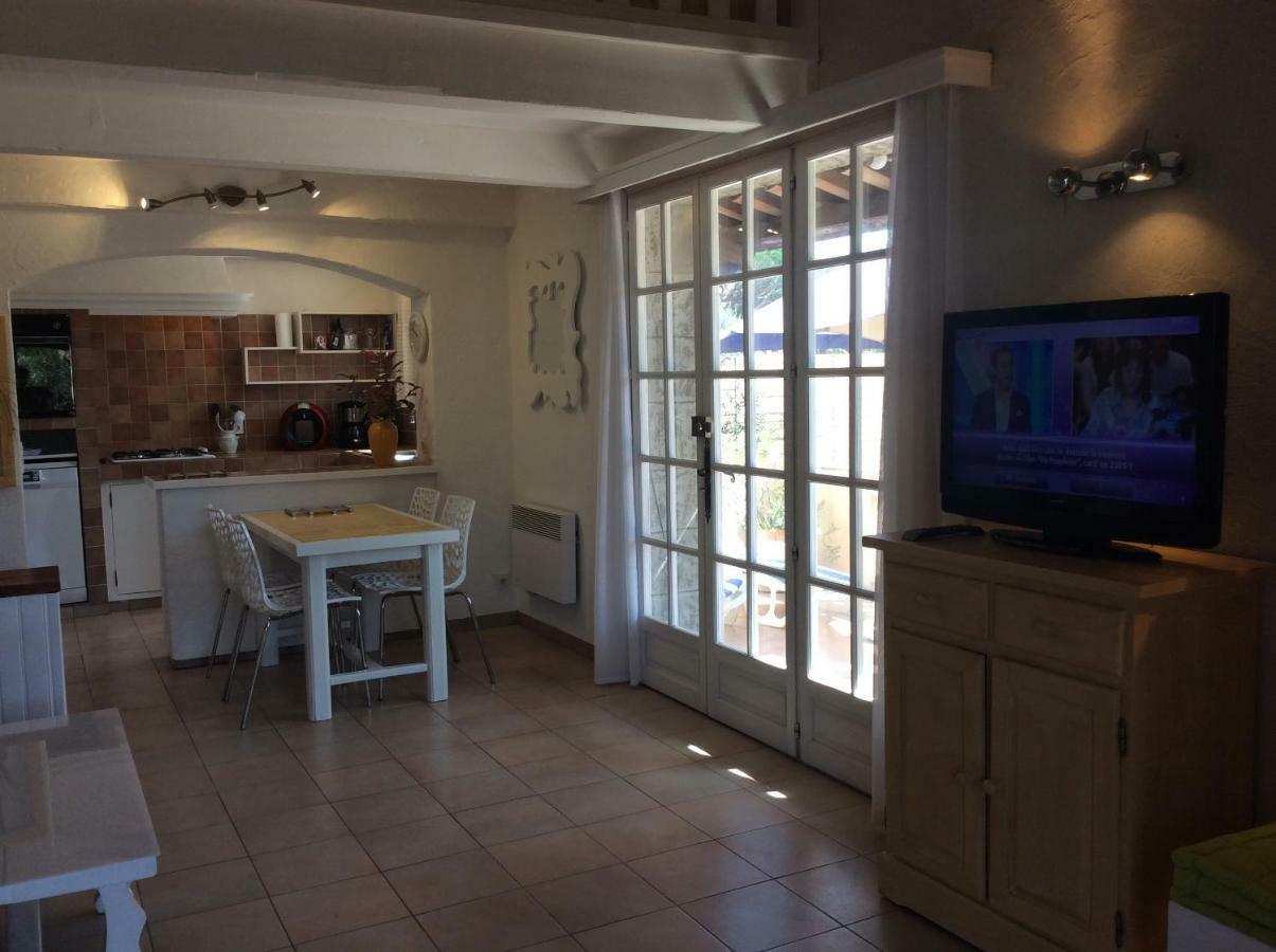 89 Le Grand Pin Apartment Sainte-Maxime Exterior foto