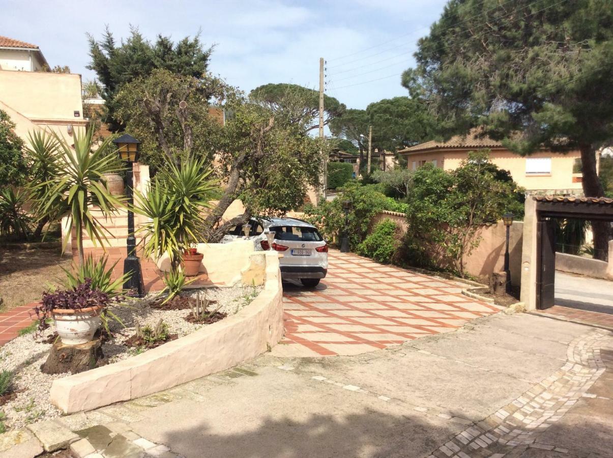 89 Le Grand Pin Apartment Sainte-Maxime Exterior foto