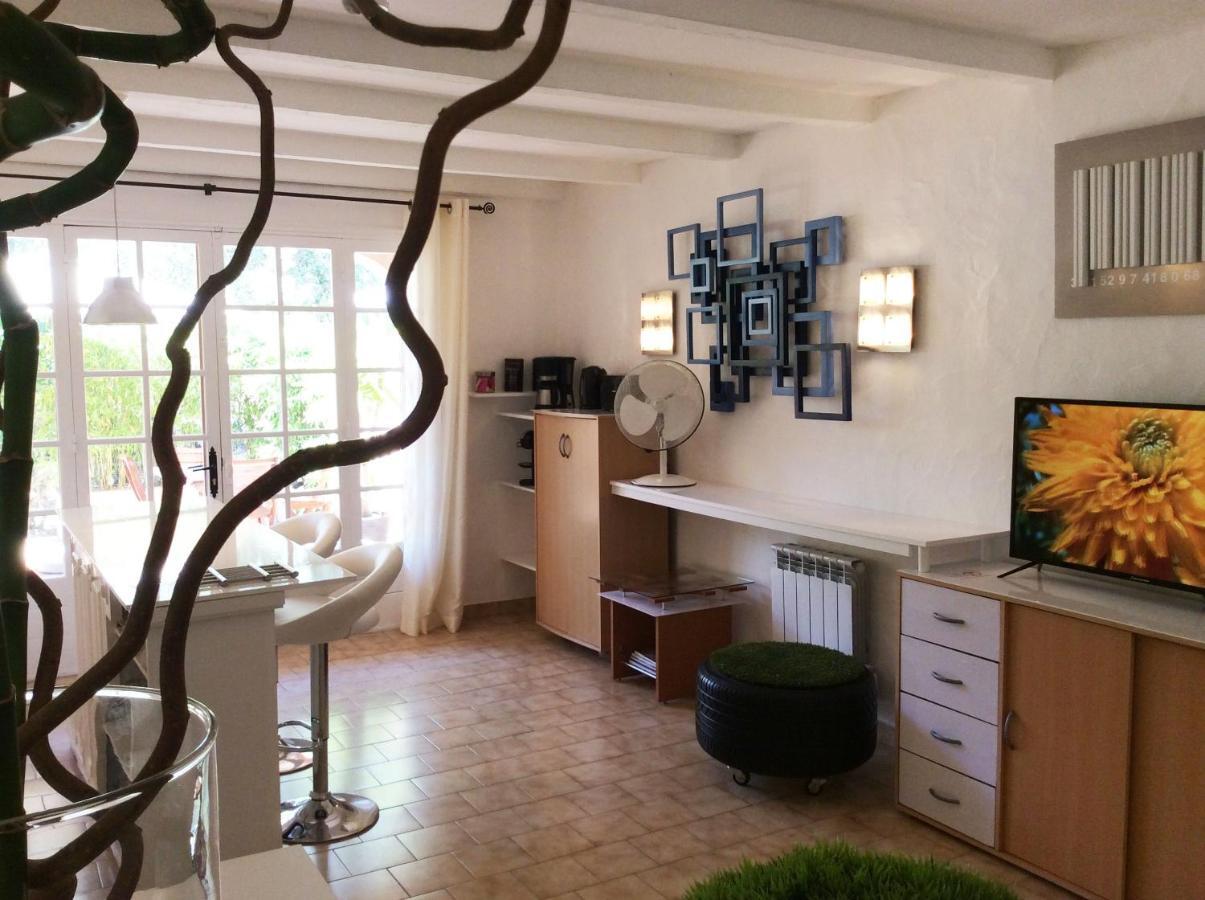 89 Le Grand Pin Apartment Sainte-Maxime Exterior foto